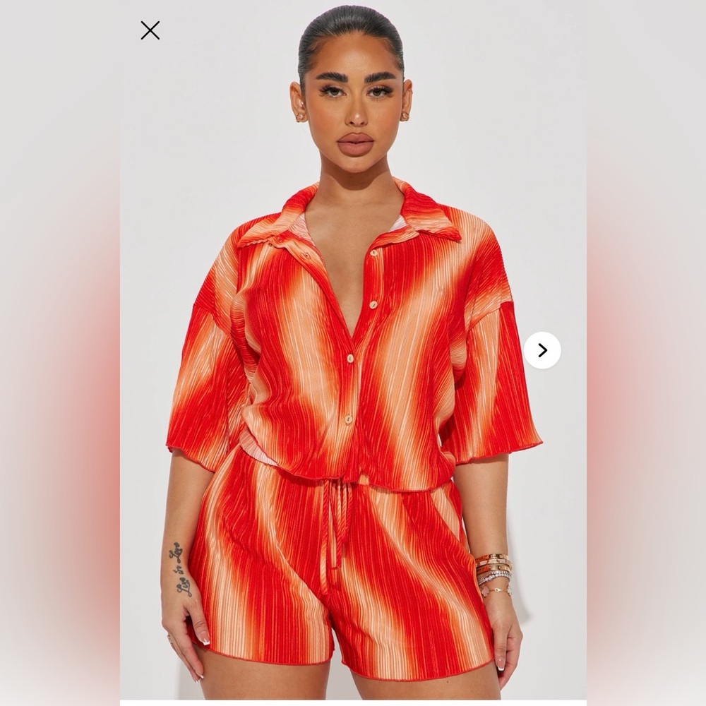 Orange Plisse Striped 2 piece Set - Women’s M